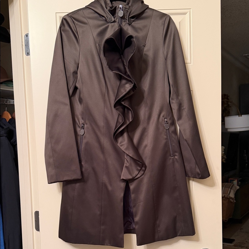 Tahari Elegant Mocha Women's Trench Coat with Ruffle Detail